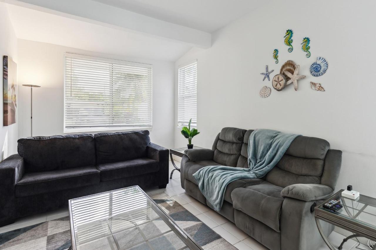Chic Fort Lauderdale House With Private Pool מראה חיצוני תמונה