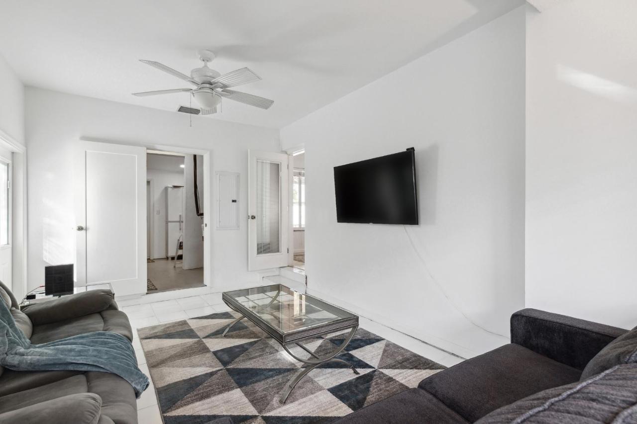 Chic Fort Lauderdale House With Private Pool מראה חיצוני תמונה